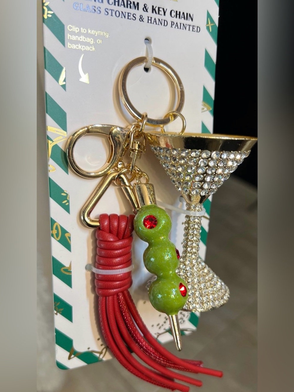 PIPER K sparkly MARTINI
Glass and Olives Bag Charm & Key
Chain-NWT - Picture 4 of 7
